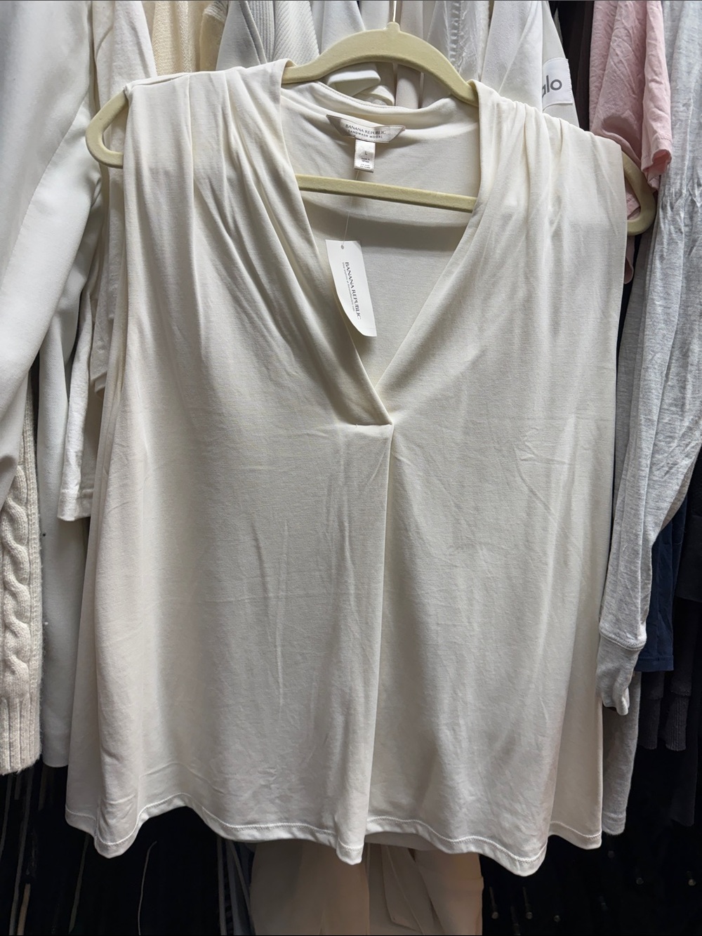 Banana Republic Cream Sleeveless V-Neck Tank